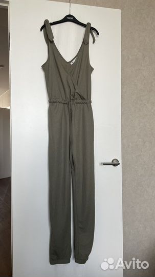 Комбинезон женский