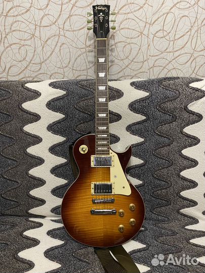 Электрогитара Vintage V100 + комбоусилитель