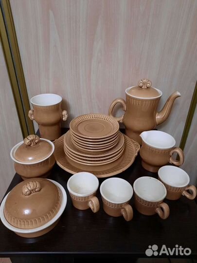 Чашки,чайник,ваза,сервиз керамика,ретро,винтаж,ссс