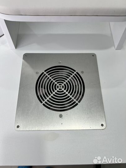 Вытяжка встраиваемая маникюрная