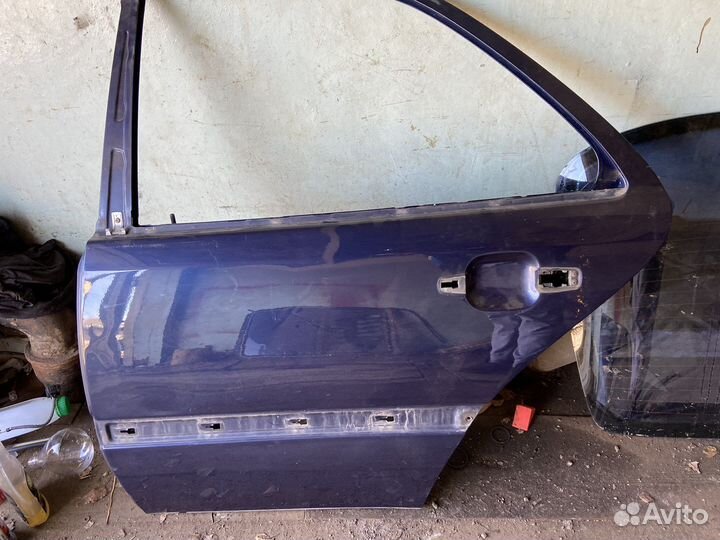 Мерседес w202 задняя дверь