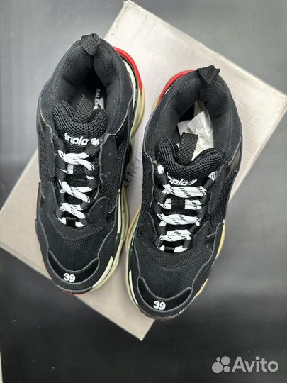 Кроссовки Balenciaga Triple S