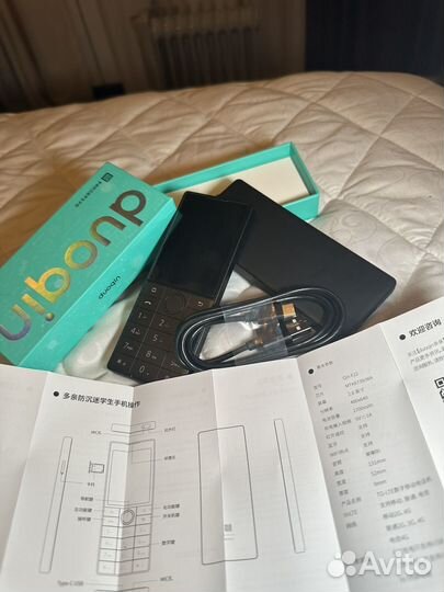 Телефон QIN F22