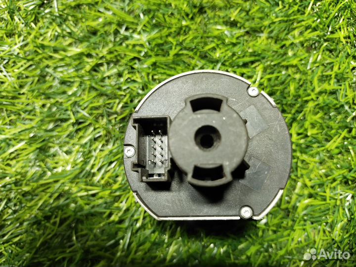 Переключатель света фар Skoda Octavia (A5) II