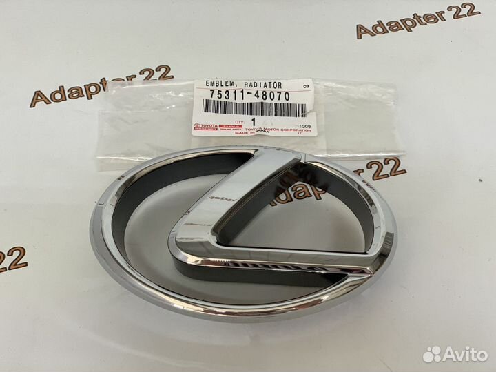 Эмблема в решетку lexus RX330/350 03-08. Оригинал