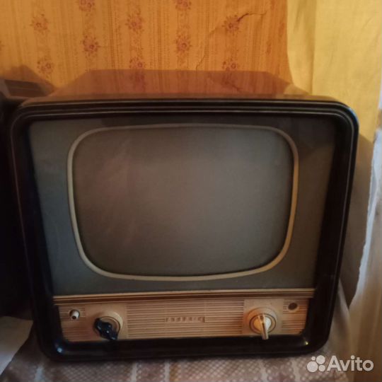 Телевизор ретро старт 4