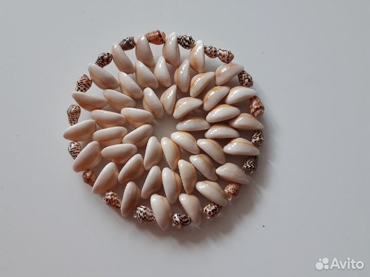 Подставка для чашек, кружек. Из мелких ракушек