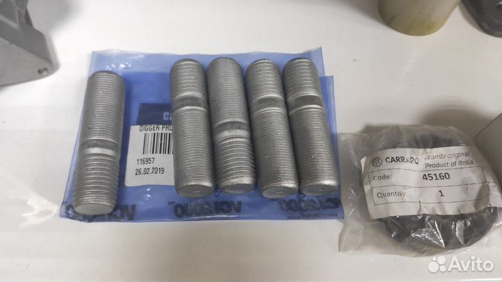 0116957 Шпилька колеса Carraro