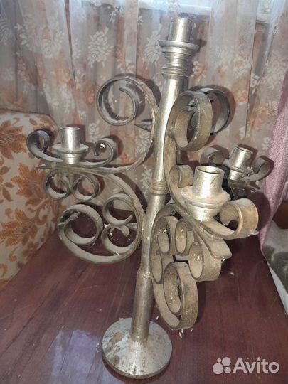 Старинный бронзовый подсвечник