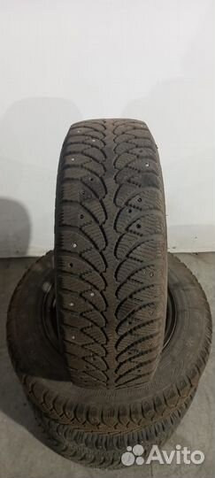Koлeсa в cбоpе на штамповaнных диcкаx 175/70 R13