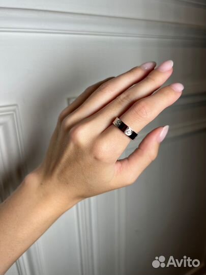 Кольцо Cartier Love 3 Diamonds White Gold B4032500