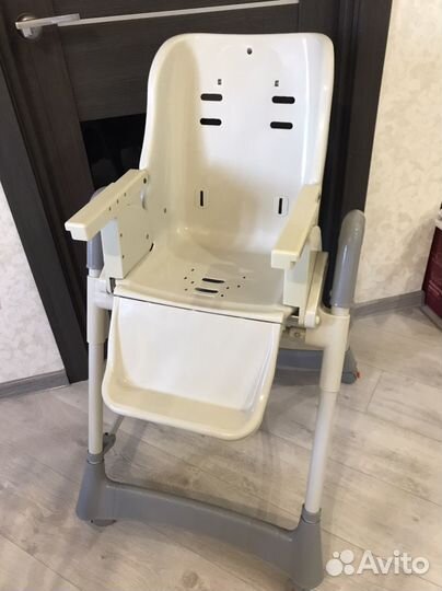 Детский стульчик для кормления