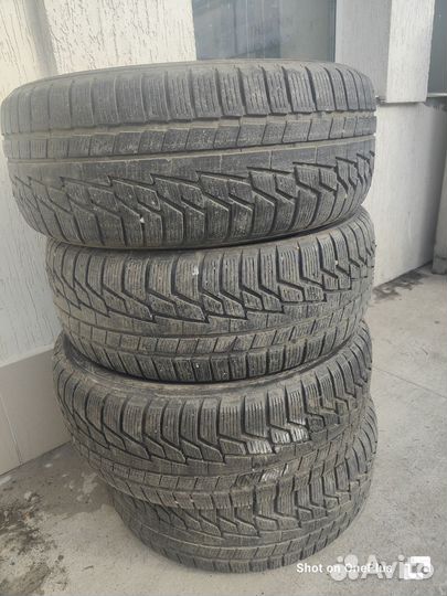 Nokian Tyres Hakkapeliitta 1 235/60 R16