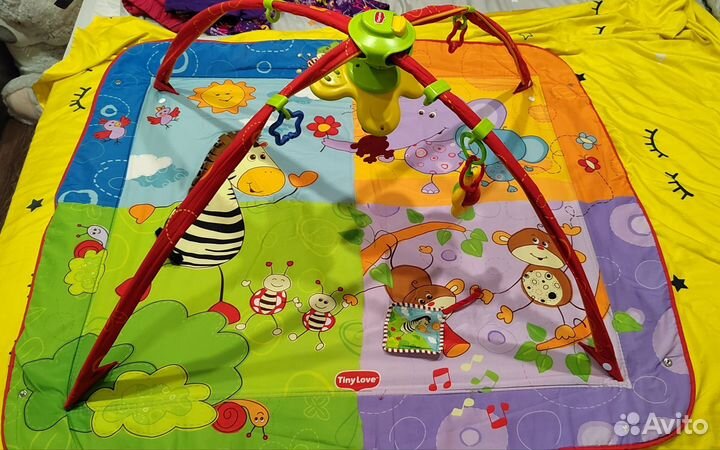 Развивающий коврик tiny love музыкальный
