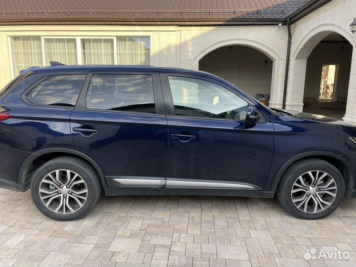 Mitsubishi Outlander 2.4 CVT, 2017, 103 000 км
