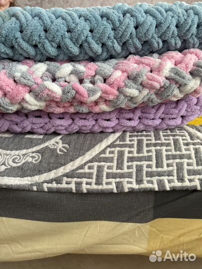 Плед детский вязаный