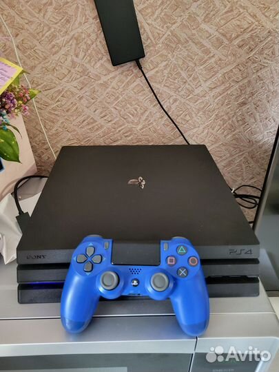 Прошитая PS4 PRO 9.0 + джойстик