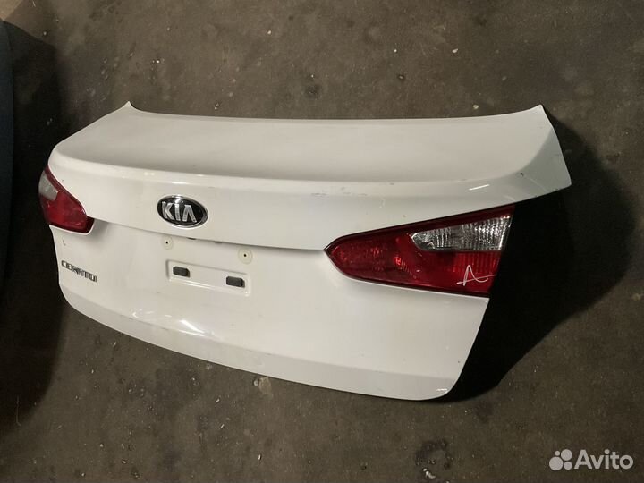 Крышка багажника Kia Cerato 3 YD 2013-2019