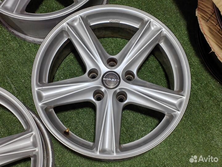 Borbet R-17 (5x120; Et13; 8j)