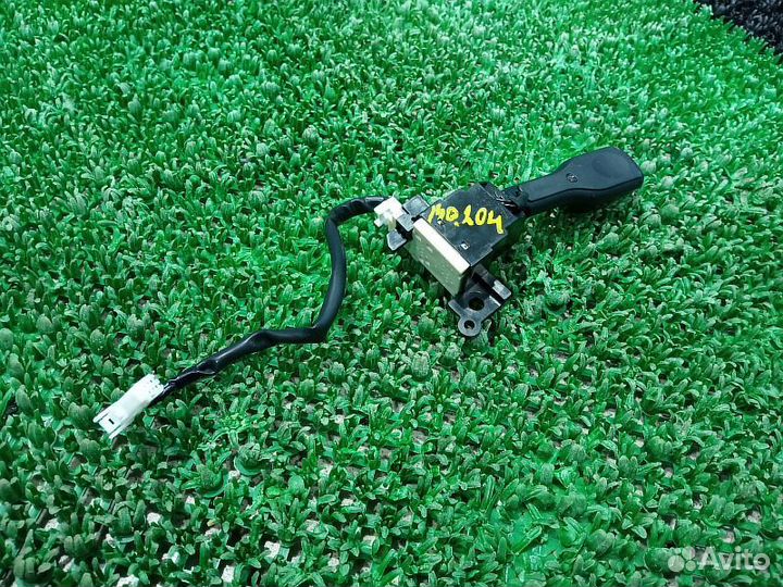 Кронштейн крепления генератора Mitsubishi L200