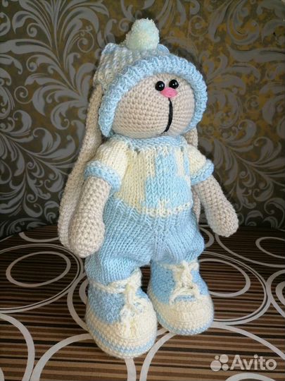 Вязаные игрушки. Заяц Тильда ручная работа