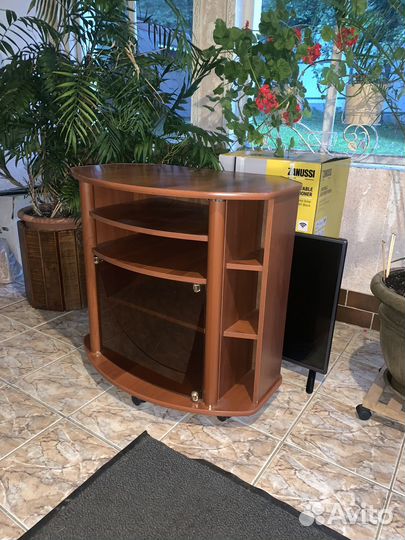 Тумба под тв