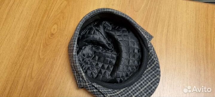 Кепка шерстяная с ушами и отворотом