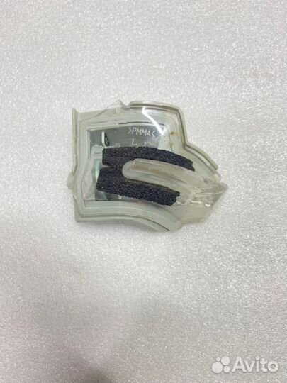 Повторитель поворота передний левый Toyota Camry