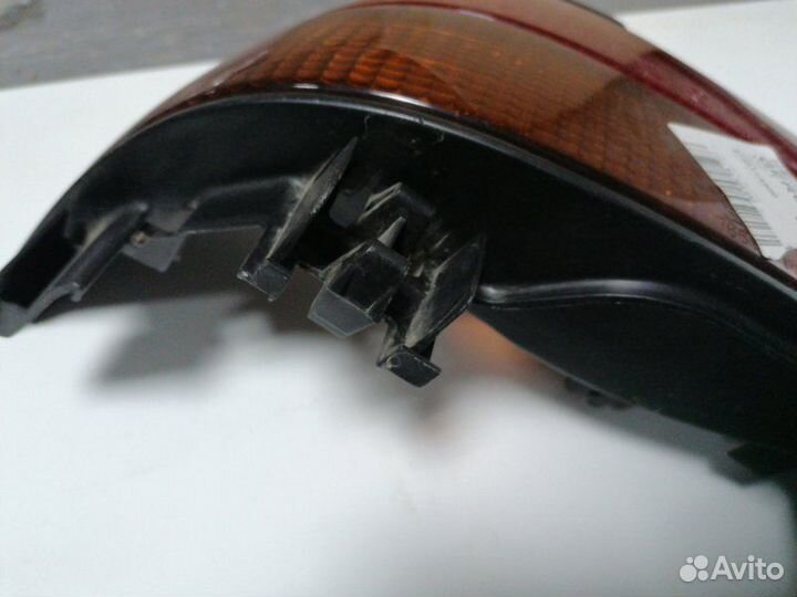 Фонарь задний задний правый Toyota Corolla