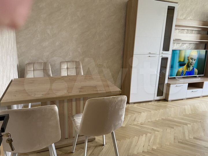 3-к. квартира, 70 м², 5/5 эт.