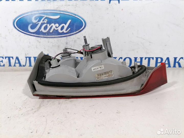 Фонарь задний внутренний правый Ford Focus 3 2011