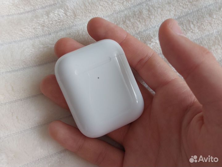 Беспроводные наушники apple airpods