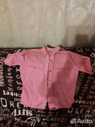 Женская блузка с короткими рукавами