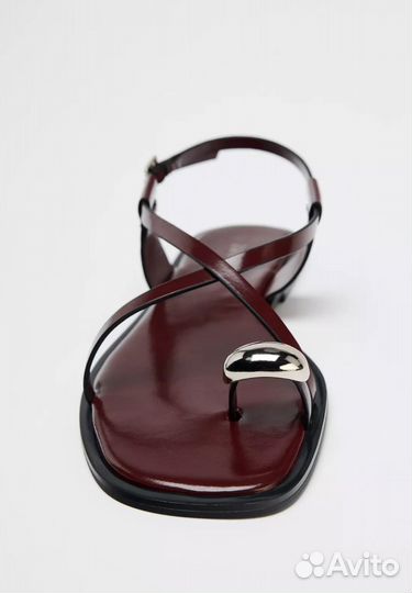 Сандалии Zara