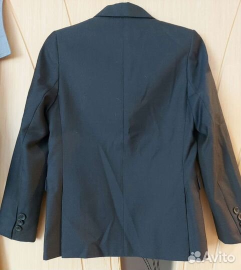 Пиджак школьный на мальчика 7-8лет