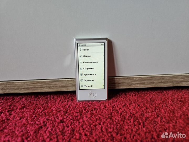 iPod Nano 7 16Гб серебристый