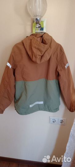 Ветровка H&M для мальчика р.140