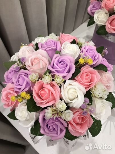 Неувядающий букет из мыльных роз