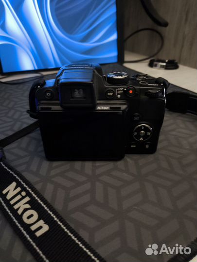 Фотоаппарат Nikon Coolpix P500 + Сумка и SD-карта