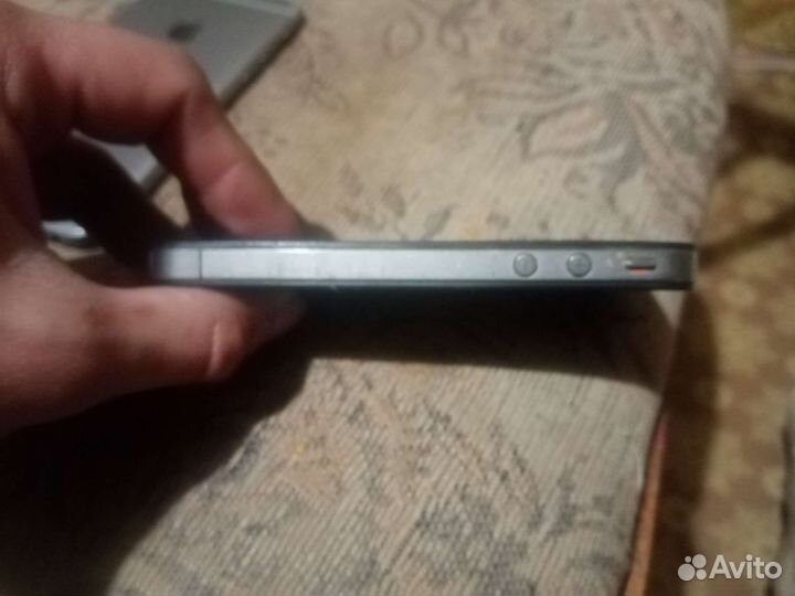 iPhone 6S, 32 ГБ