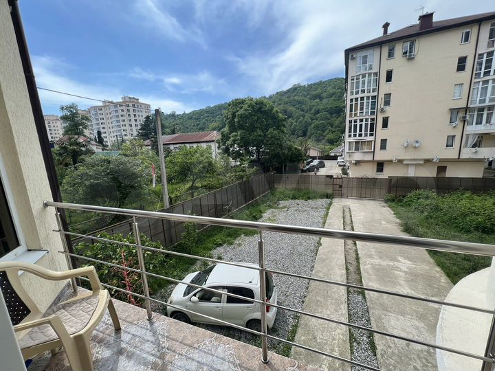 3-к. квартира, 92 м², 2/3 эт.