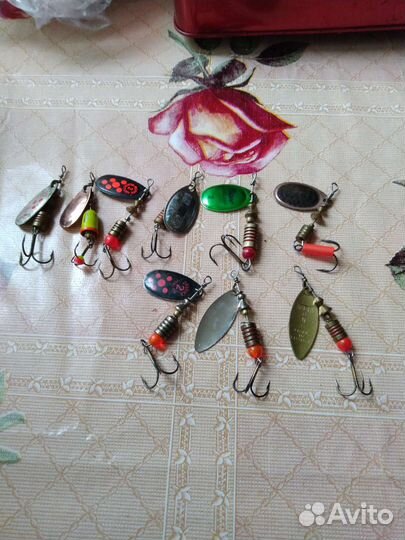 Блесна вертушки, воблер на форель