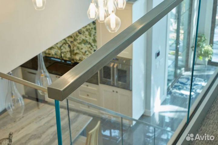 Лестничные ограждения из стекла