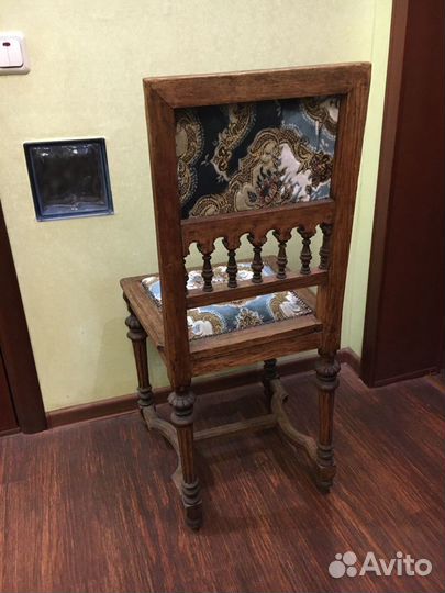 Старинный дубовый стул 19 века