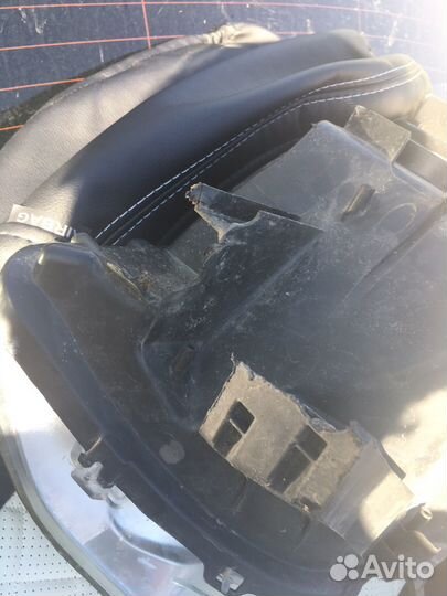 Фара правая с дефектами Ситроен С4B7,B73