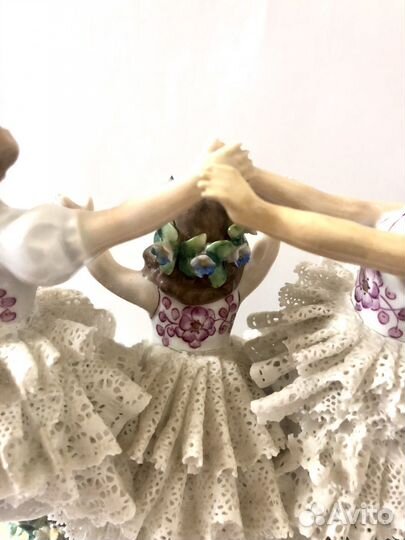 Антикварная статуэтка Sitzendorf