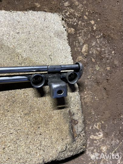 Рампа топливная VW Passat B5 VR5 AGZ 2.3