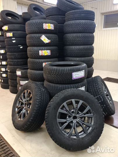 Gislaved Nord Frost 200 SUV 215/65 R16