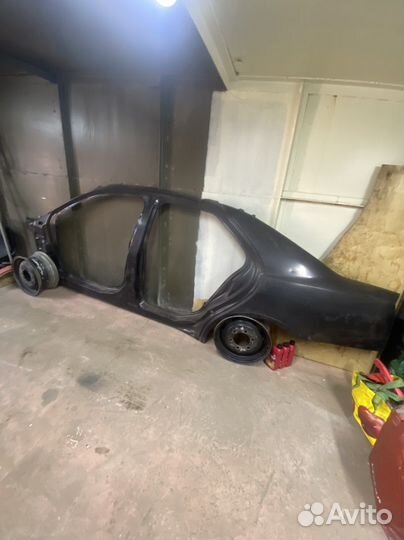 Боковина кузова левая cadillac sts 2005-2011