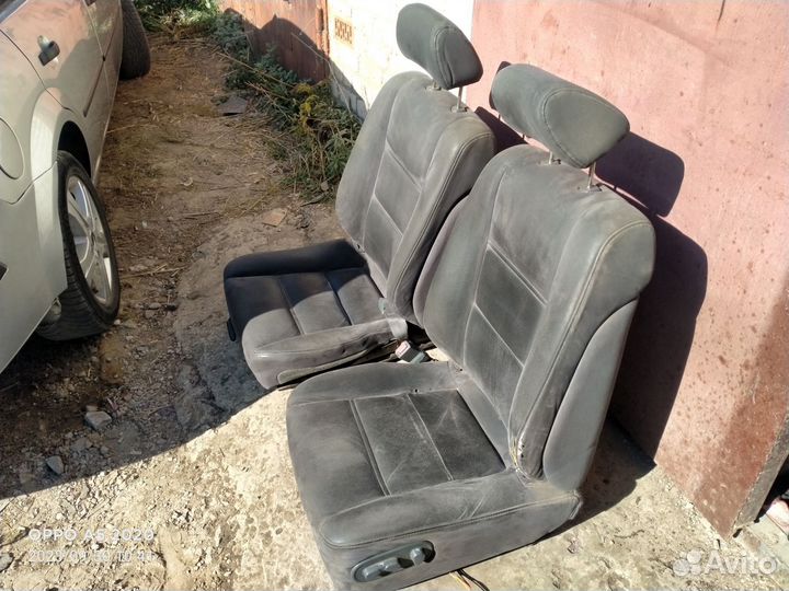 Сиденья передние Mazda Xedos 9